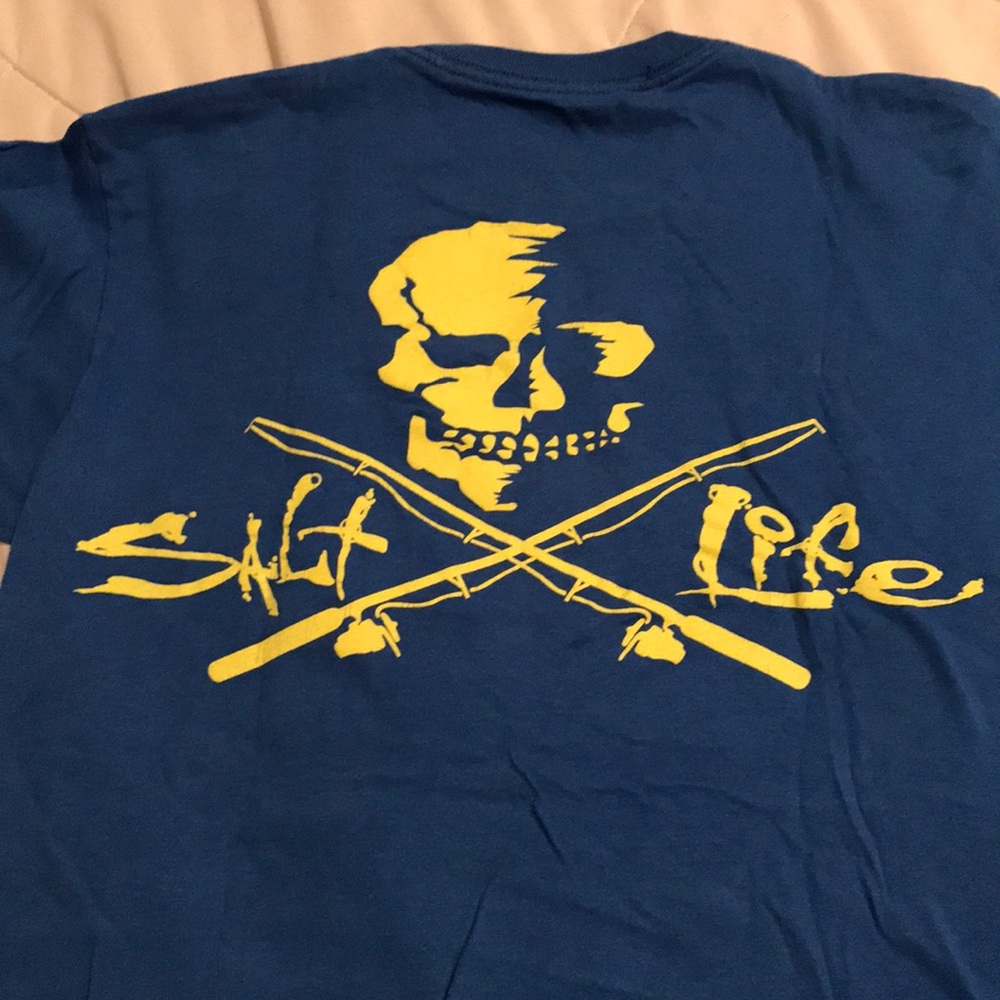Salt Life front pocket T-shirt